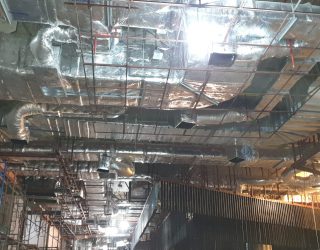 Installation of cooled air duct งานติดตั้งระบบท่อส่งลมเย็น
