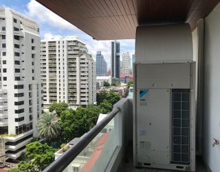 VRV air-conditioning system for condominium งานรีโนเวทแอร์คอนโดเป็นระบบ VRV (Daikin)