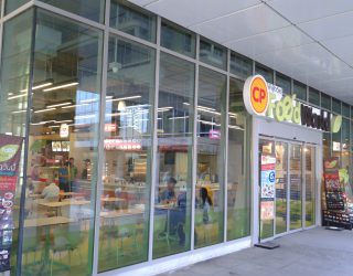 CP Food World Siriraj Hospitalอาคารศิริราช ปิยมหาราชการุณย์
